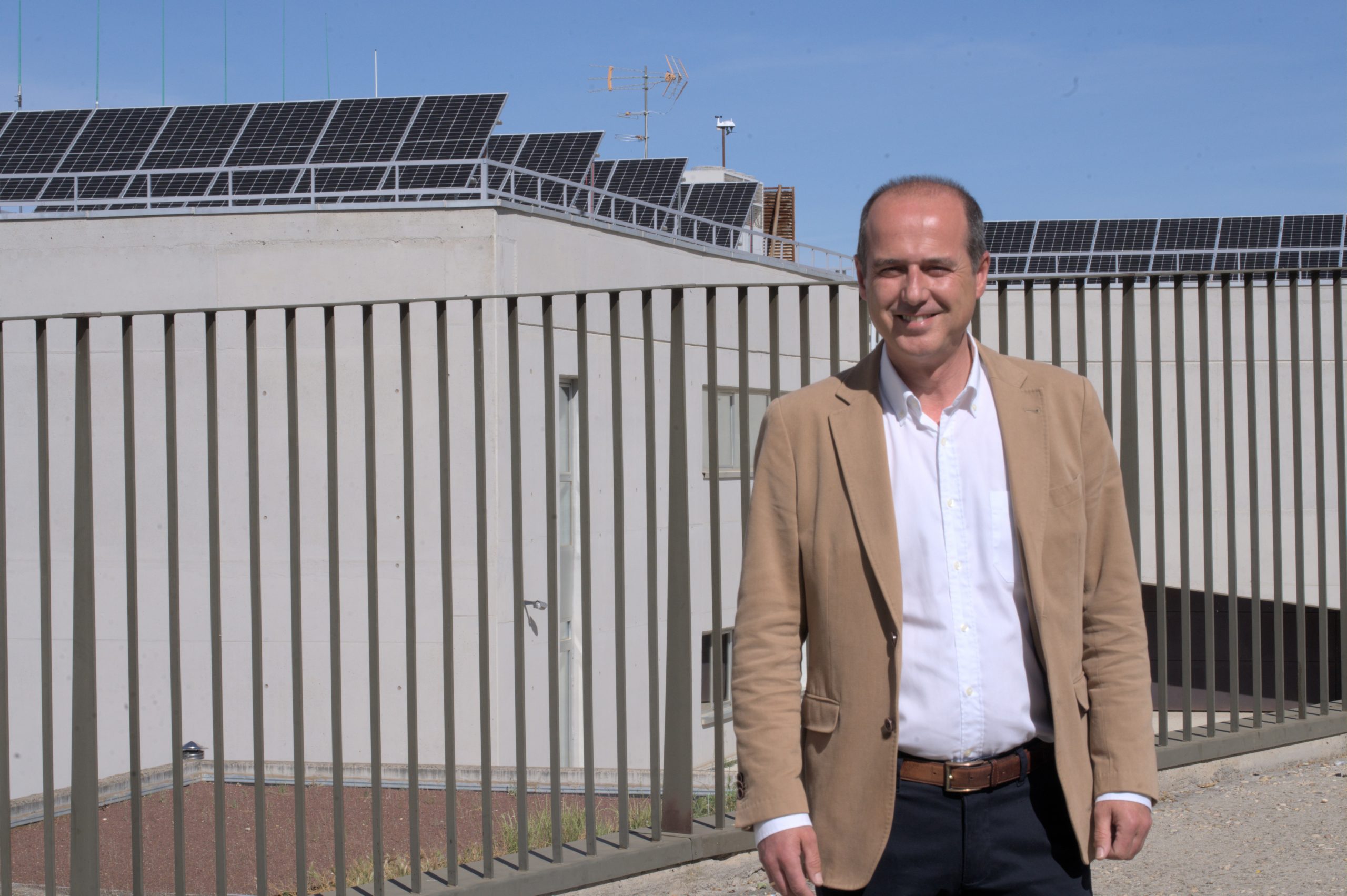 Alberto Rojo promoverá la creación de una Comunidad Energética renovable para extender el uso de la fotovoltaica
