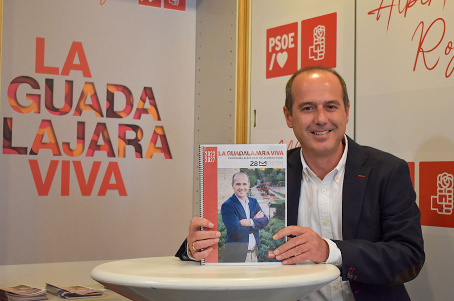 Alberto Rojo presenta el programa electoral de La Guadalajara Viva con 421 medidas “centradas en las personas”